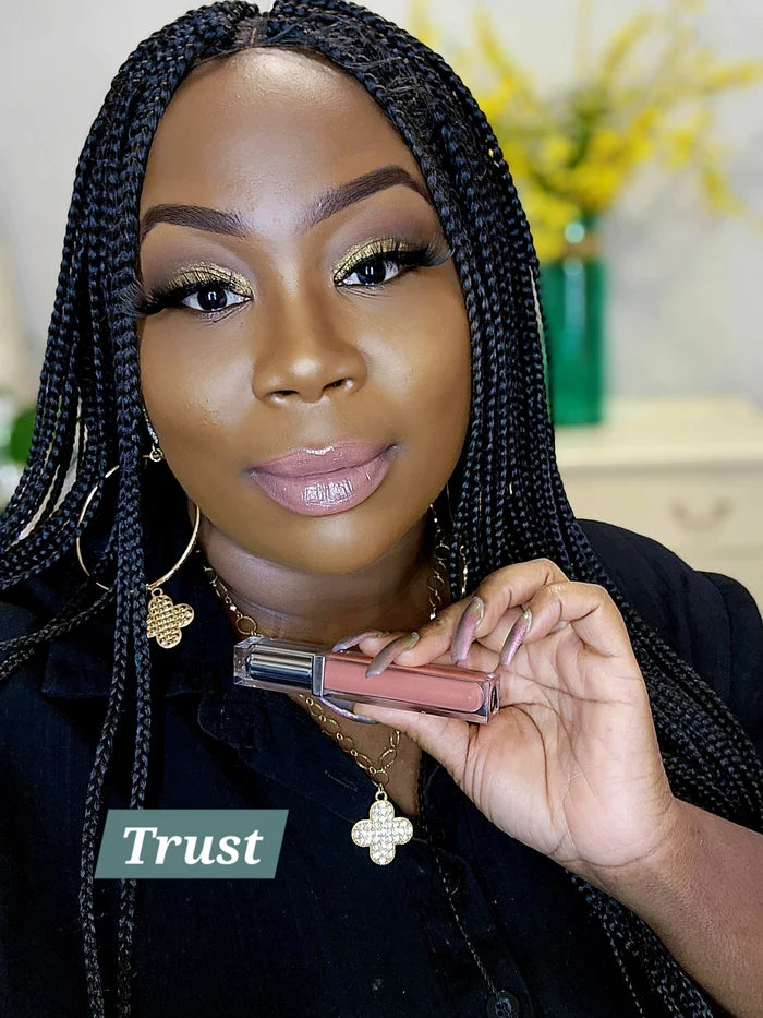 TRUST Glory Gloss ( Non sticky Formula) image 0