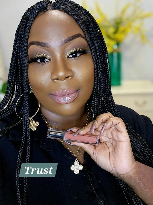 TRUST Glory Gloss ( Non sticky Formula) image 0